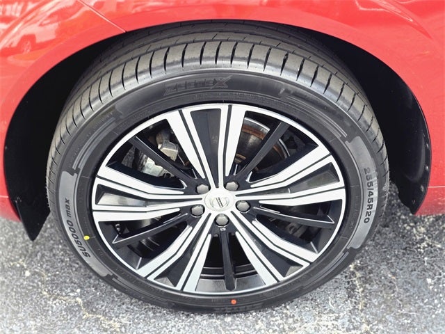 2022 Volvo XC60 B5 Inscription