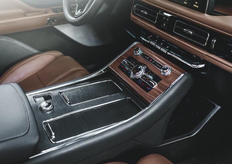 The front center console of a 2024 Lincoln Aviator® SUV is shown | Doral Lincoln in Doral FL