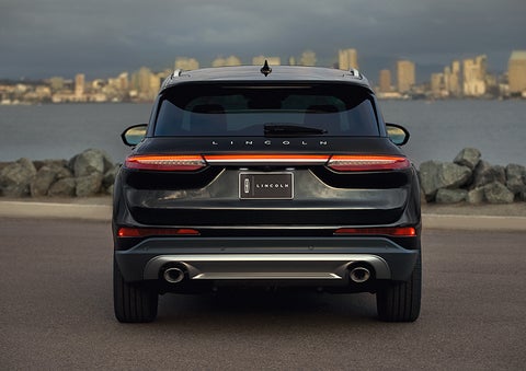The rear lighting of the 2024 Lincoln Corsair® SUV spans the entire width of the vehicle. | Doral Lincoln in Doral FL