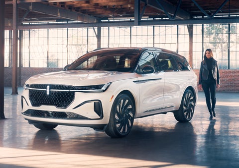 A person approaches a 2024 Lincoln Nautilus® SUV. | Doral Lincoln in Doral FL