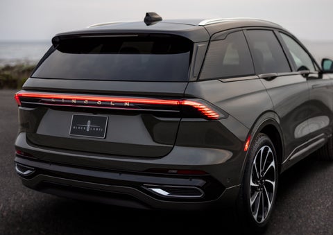 The rear of a 2024 Lincoln Black Label Nautilus® SUV displays full LED rear lighting. | Doral Lincoln in Doral FL
