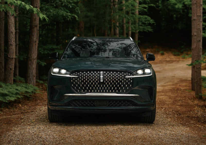 The front grille of a 2027 Lincoln Aviator® Black Label™ SUV is shown. | Doral Lincoln in Doral FL