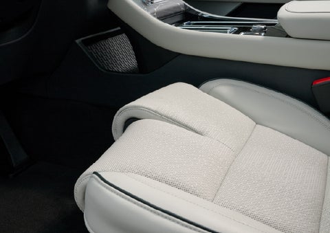 The front passenger Perfect Position seat is shown with the thigh extender adjusted.| Doral Lincoln in Doral FL